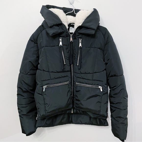 Avec Les Filles Hooded Puffer Jacket Utility Black Faux Fur Gorpcore
Winter Coat - Picture 7 of 16